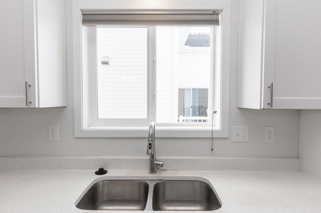 1234 27 Avenue W, West Fargo, ND 58078