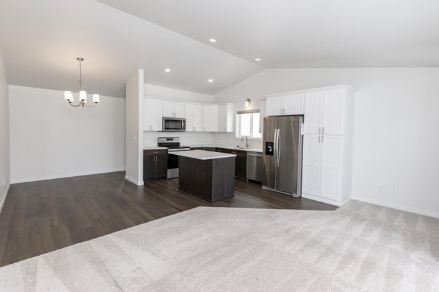 1234 27 Avenue W, West Fargo, ND 58078