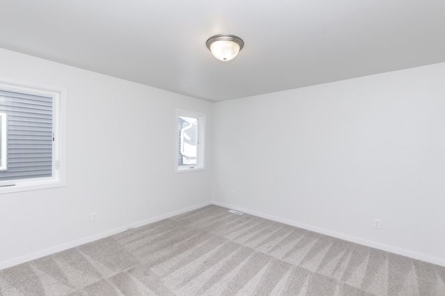 1234 27 Avenue W, West Fargo, ND 58078