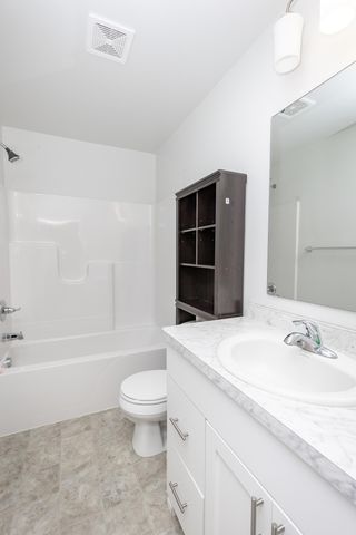 1234 27 Avenue W, West Fargo, ND 58078