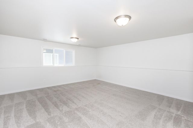 1234 27 Avenue W, West Fargo, ND 58078