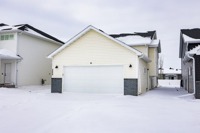 1234 27 Avenue W, West Fargo, ND 58078
