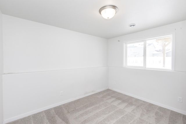 1234 27 Avenue W, West Fargo, ND 58078