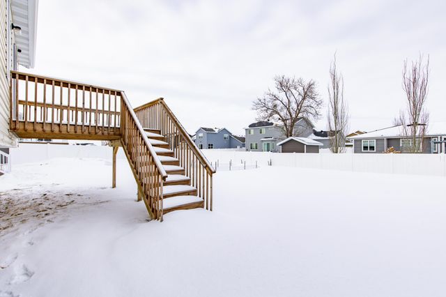 1234 27 Avenue W, West Fargo, ND 58078