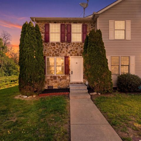 26 COLOSSIANS CT, Inwood, WV 25428