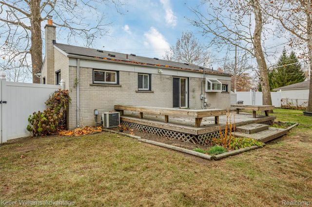 32080 Delaware Street, Livonia, MI 48150