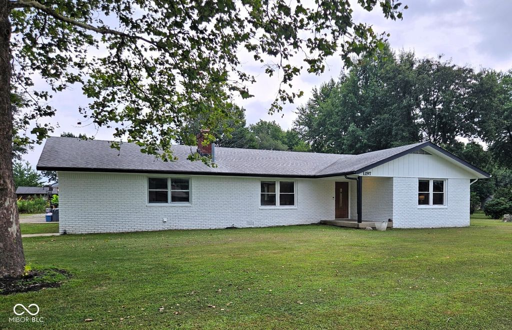 1297 N County Road 475 E, Avon, IN 46123