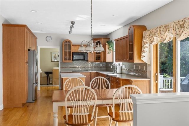 100 Eagle Rock Rd, Stoughton, MA 02072