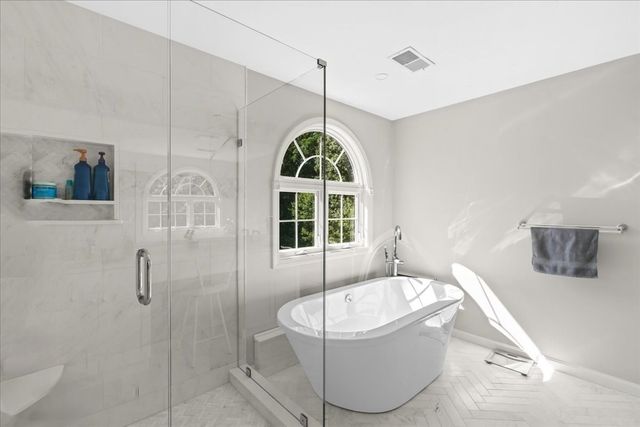 100 Eagle Rock Rd, Stoughton, MA 02072