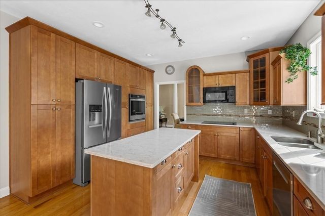 100 Eagle Rock Rd, Stoughton, MA 02072