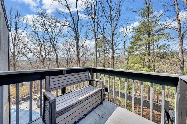 6878 Mount Chestnut RD, Roanoke, VA 24018