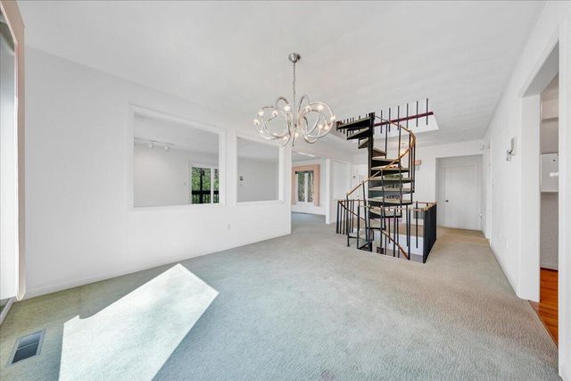 6878 Mount Chestnut RD, Roanoke, VA 24018