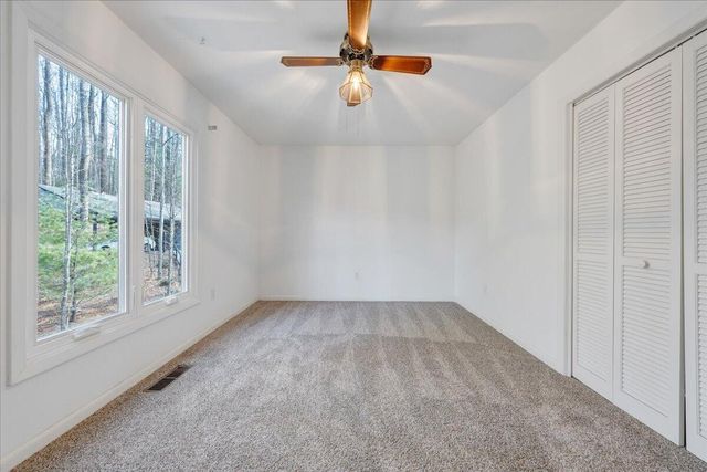 6878 Mount Chestnut RD, Roanoke, VA 24018