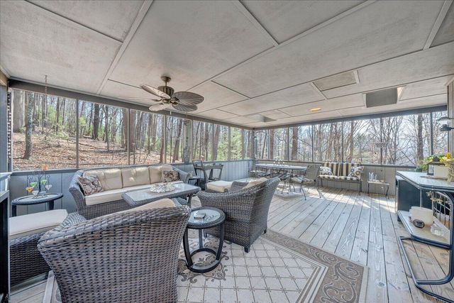 6878 Mount Chestnut RD, Roanoke, VA 24018