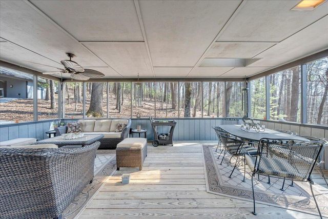 6878 Mount Chestnut RD, Roanoke, VA 24018