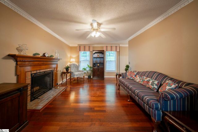412 Perry Hill Road, Easley, SC 29640