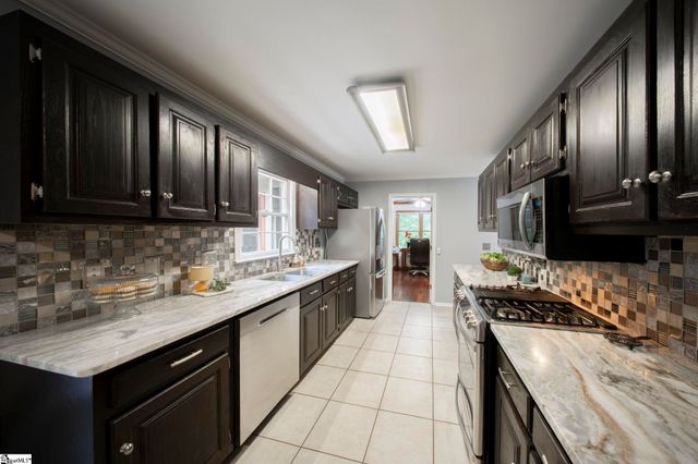 412 Perry Hill Road, Easley, SC 29640