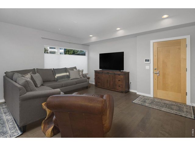 1320 Snowberry Ln 102, Louisville, CO 80027