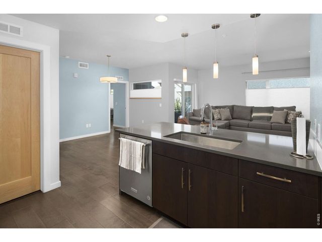 1320 Snowberry Ln 102, Louisville, CO 80027