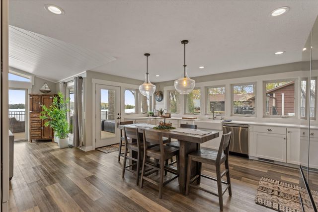 89513 Shorelane Drive, Lawton, MI 49065