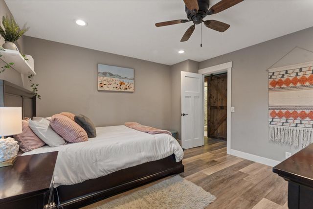 89513 Shorelane Drive, Lawton, MI 49065