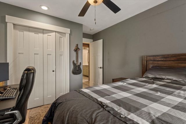 89513 Shorelane Drive, Lawton, MI 49065