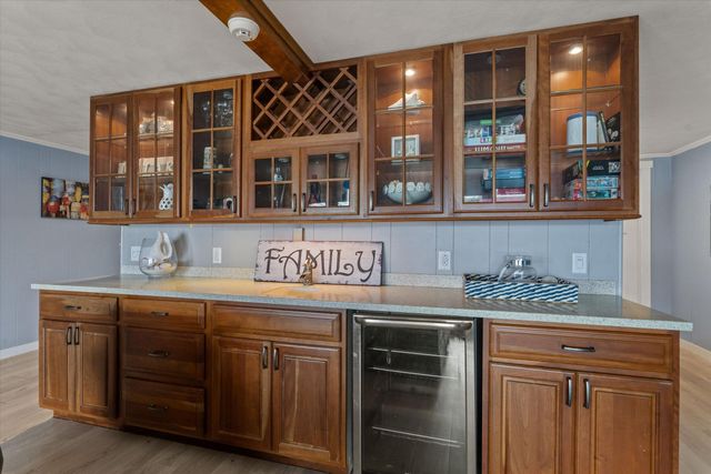89513 Shorelane Drive, Lawton, MI 49065