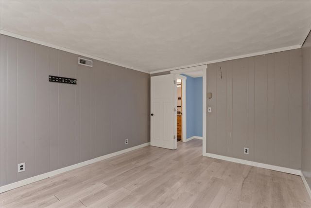89513 Shorelane Drive, Lawton, MI 49065