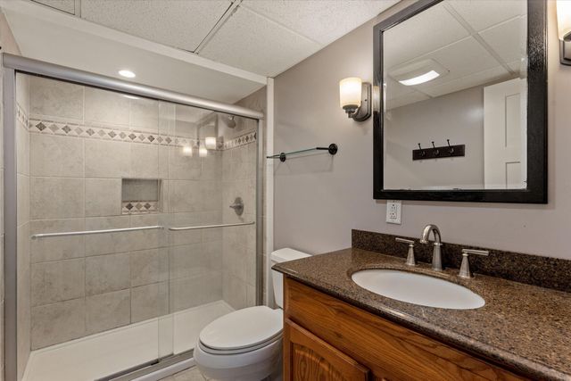 89513 Shorelane Drive, Lawton, MI 49065