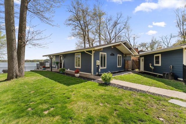 89513 Shorelane Drive, Lawton, MI 49065