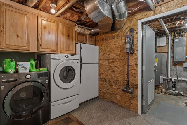 89513 Shorelane Drive, Lawton, MI 49065