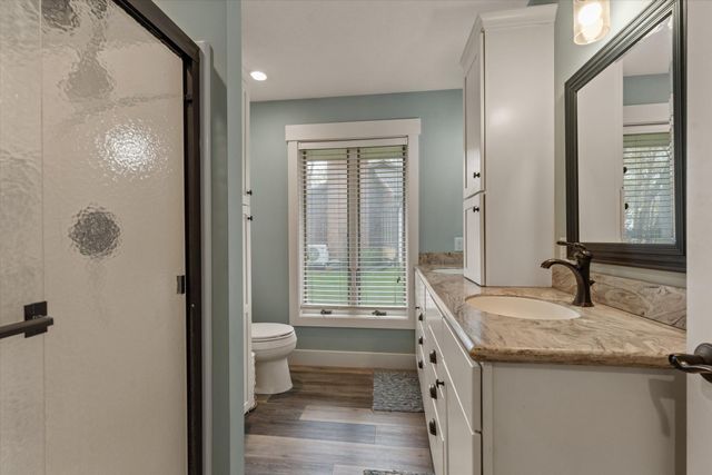 89513 Shorelane Drive, Lawton, MI 49065