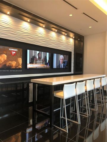 851 NE 1st Ave 2504, Miami, FL 33132