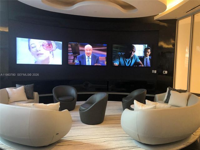 851 NE 1st Ave 2504, Miami, FL 33132