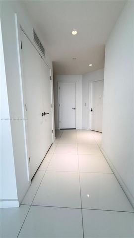 851 NE 1st Ave 2504, Miami, FL 33132