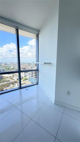 851 NE 1st Ave 2504, Miami, FL 33132