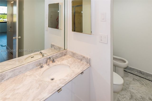 10101 E Bay Harbor Dr 404, Bay Harbor Islands, FL 33154