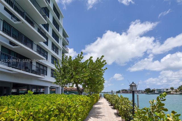 10101 E Bay Harbor Dr 404, Bay Harbor Islands, FL 33154
