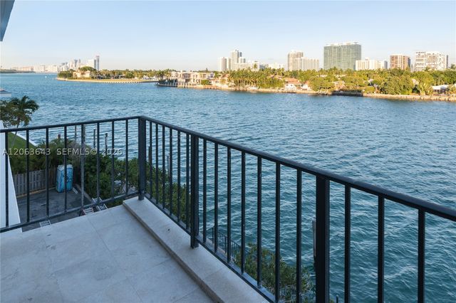 10101 E Bay Harbor Dr 404, Bay Harbor Islands, FL 33154