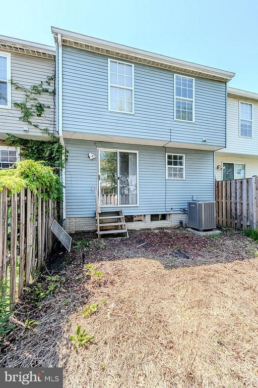 Image 25 of property listing at 18313 IVY OAK TER, Gaithersburg, MD 20877