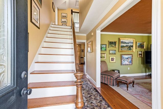 93 Chestnut St, Easton, MA 02356