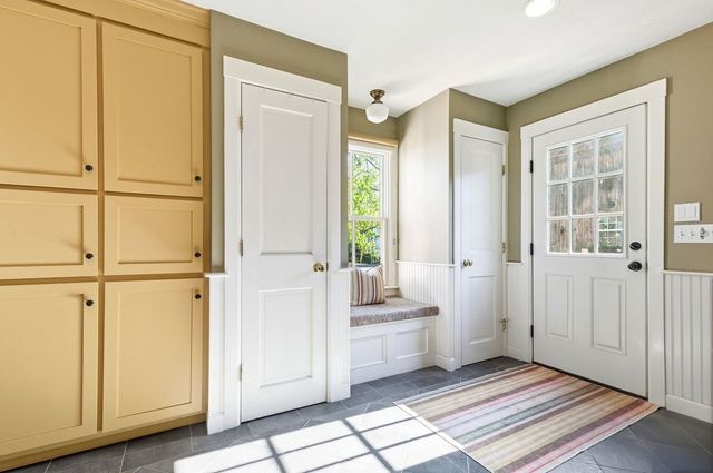 93 Chestnut St, Easton, MA 02356