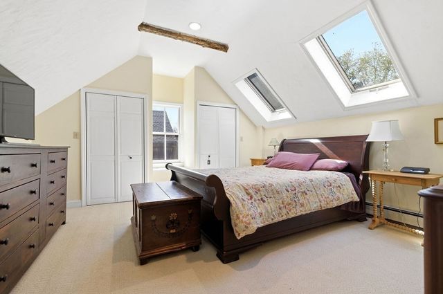 93 Chestnut St, Easton, MA 02356