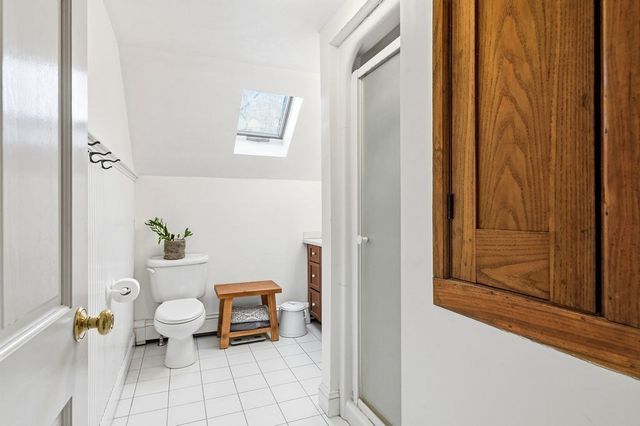 93 Chestnut St, Easton, MA 02356