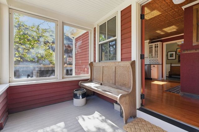 93 Chestnut St, Easton, MA 02356