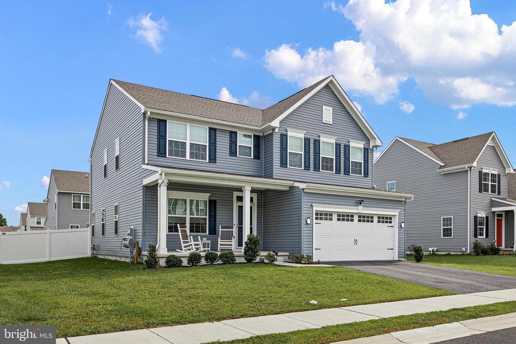 215 CRESCITA LN, Clayton, DE 19938