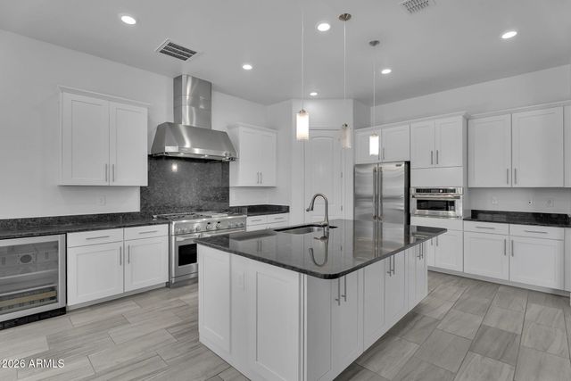 3200 S PINNACLE Drive, Chandler, AZ 85286