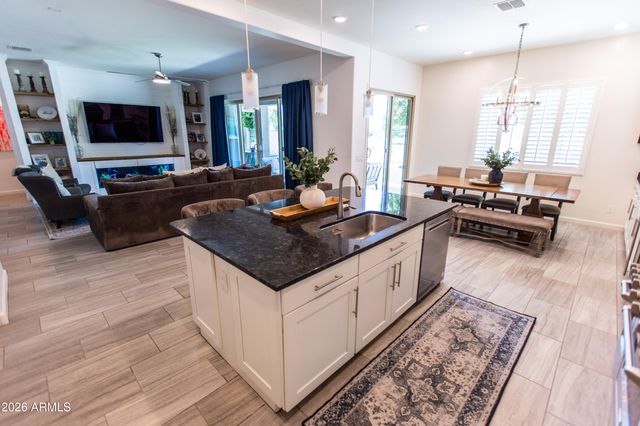 3200 S PINNACLE Drive, Chandler, AZ 85286