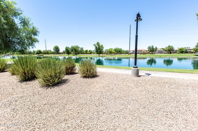 3200 S PINNACLE Drive, Chandler, AZ 85286