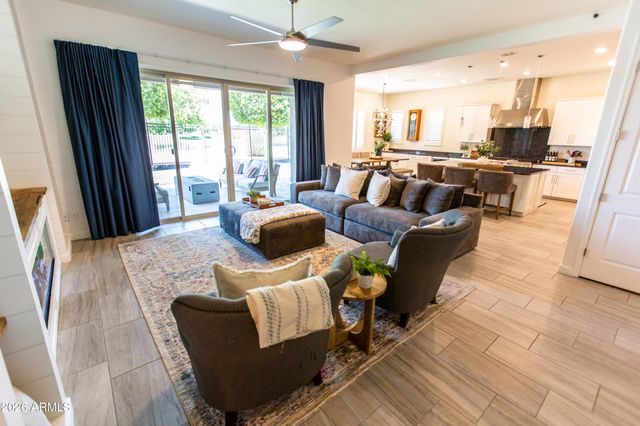 3200 S PINNACLE Drive, Chandler, AZ 85286